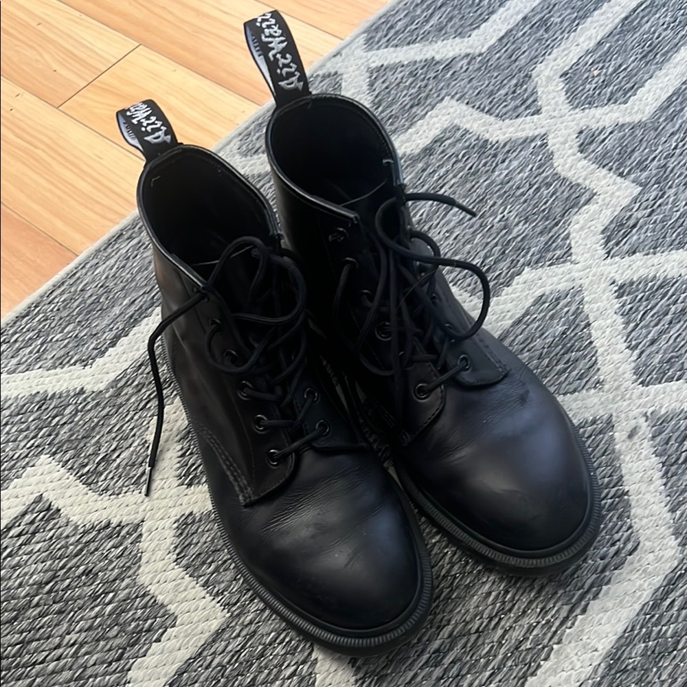 Black Textured Sole Boots